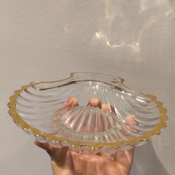 🌷2/35🌷Vntg Seashell Crystal Glass Trinket Dish 18k Gold Rim with Fruits Grapes - Picture 4 of 16